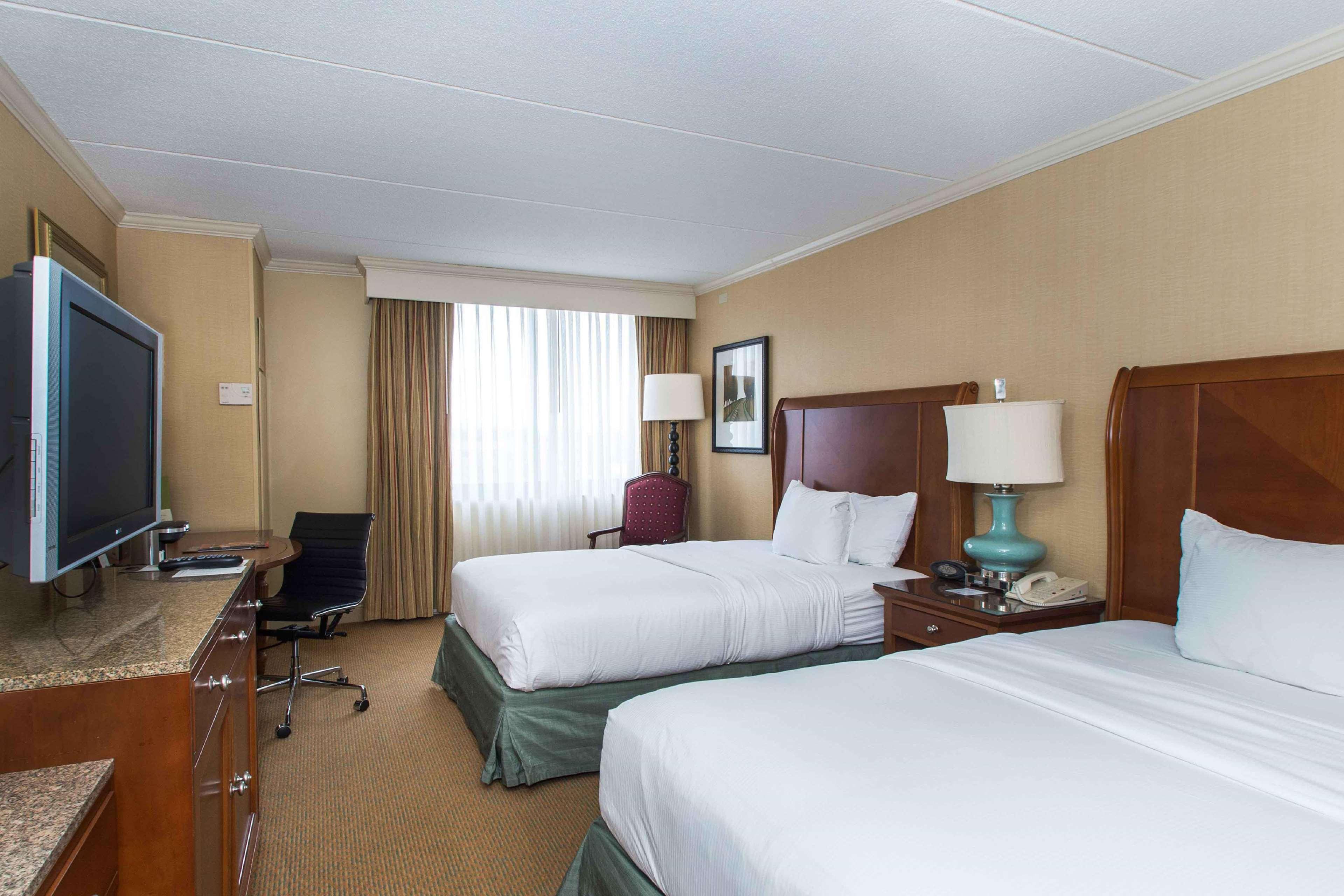 Doubletree By Hilton Cleveland East Beachwood Exterior foto